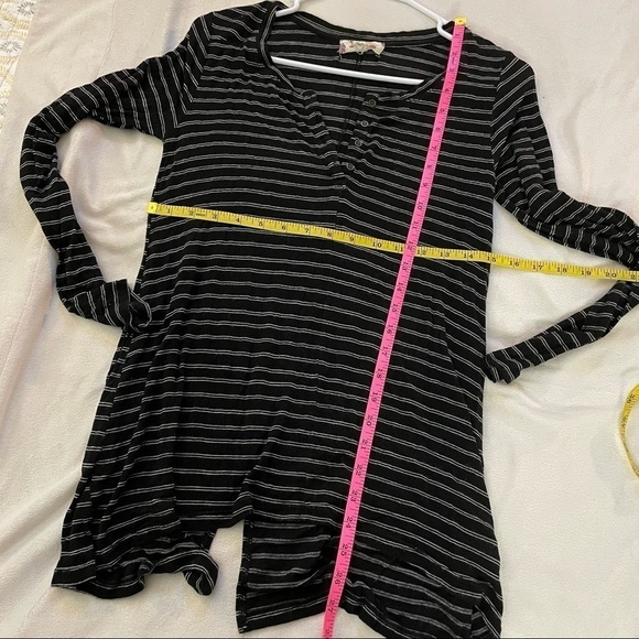 Hippie Rose Black and White Stripe Long Sleeve Small - Picture 5 of 5